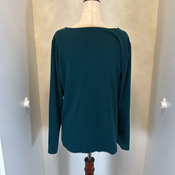 Croft & Barrow The Classic Long Sleeve Tee Green with White and Gold Tree Size M - Picture 4 of 6